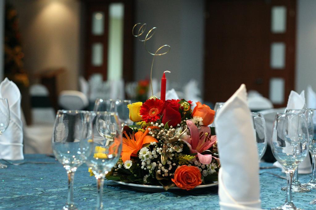 Hotel Tambo Real Quito Dış mekan fotoğraf