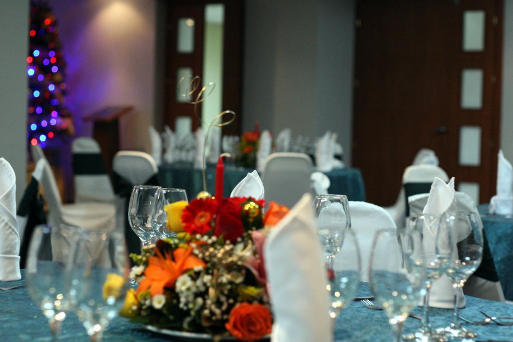 Hotel Tambo Real Quito Dış mekan fotoğraf